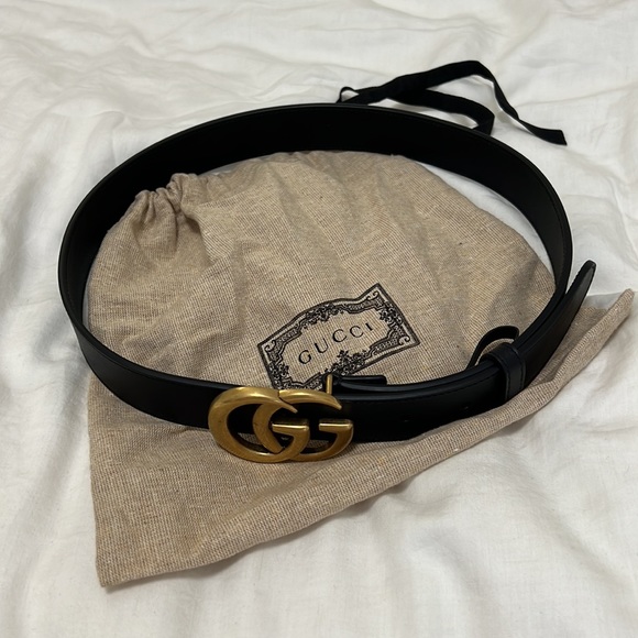 Gucci Leather Belt with Double G Buckle - Picture 2 of 6